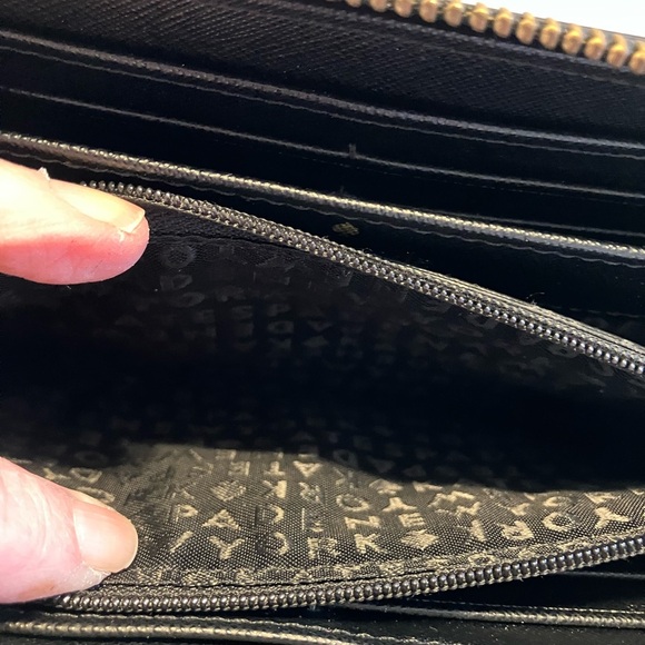 NWOT KATE SPADE Kate Spade Blake Avenue Printed Neda Wallet - Bon bon stripe. - Picture 7 of 8